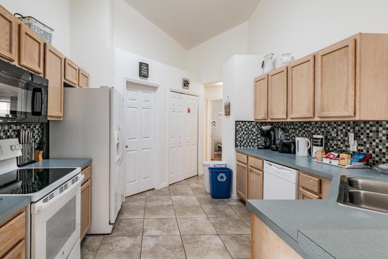 Spacious Villa With Private Pool - No Carpet - Disney Area Kissimmee Exteriör bild