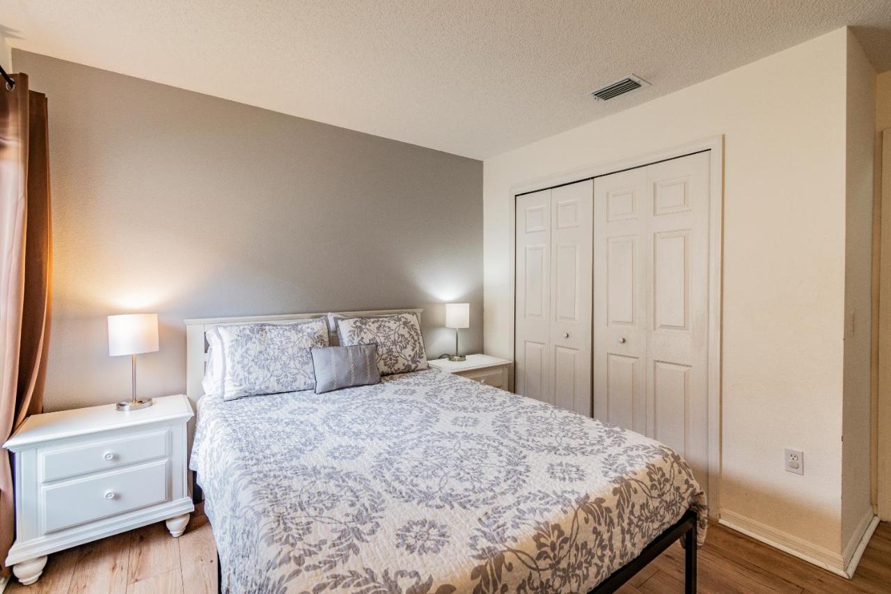 Spacious Villa With Private Pool - No Carpet - Disney Area Kissimmee Exteriör bild