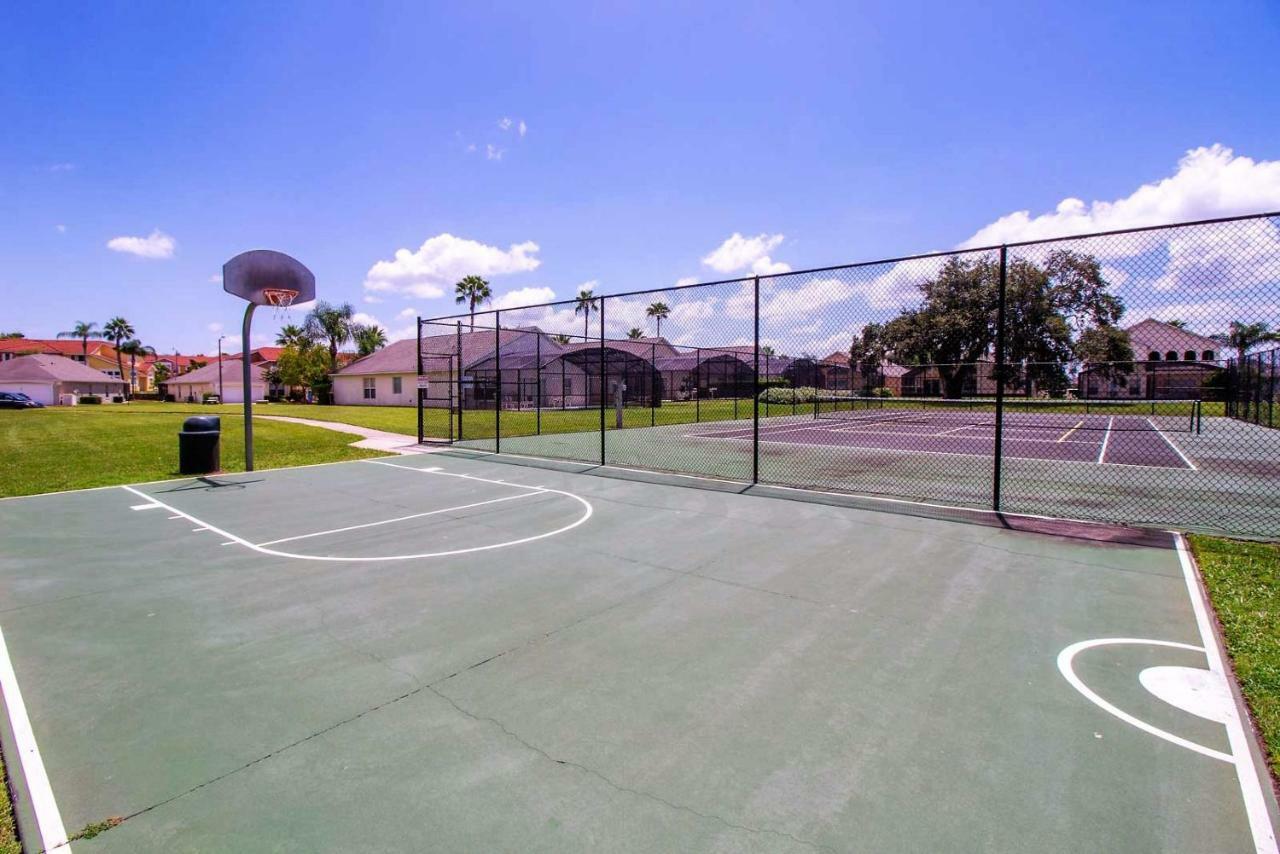Spacious Villa With Private Pool - No Carpet - Disney Area Kissimmee Exteriör bild